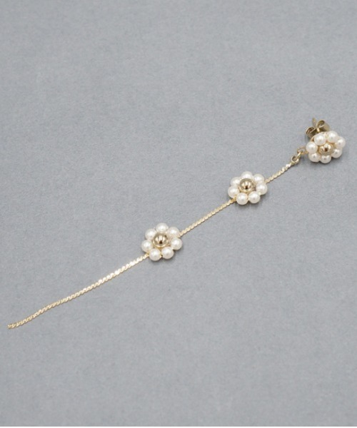 flower（フラワー）の「ゴールドパーリーフルールピアス（ピアス（片耳用）・レディース・ゴールド・FREE）」の8枚目の写真
