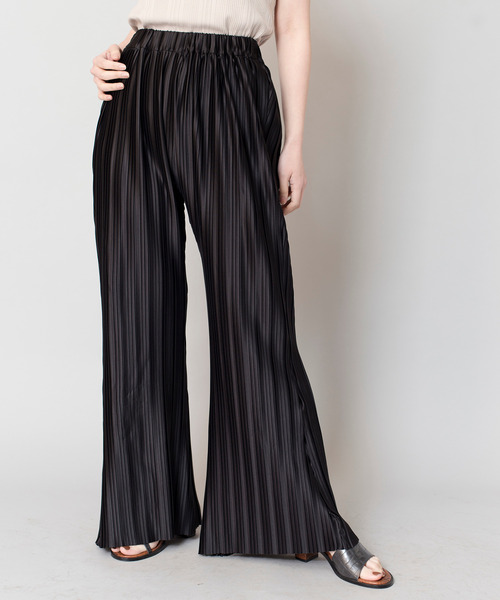 PEATS PLEASE ブラック パンタロンパンツ Pleats Please by Issey
