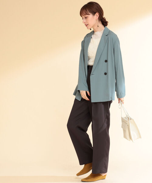 Ray BEAMS（レイビームス）の「Ray BEAMS / 4ボタン ダブル ソフト テーラードジャケット（テーラードジャケット・レディース・ブラック/ダークブラウン/ブルー系その他3・ONE SIZE）」の12枚目の写真