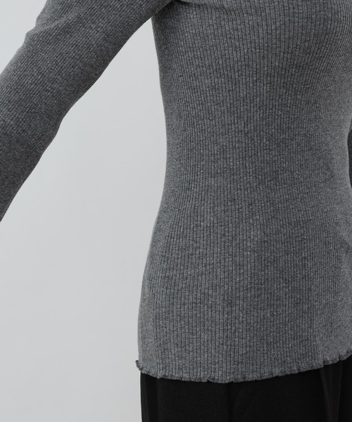 COLONY 2139（コロニートゥーワンスリーナイン）の「丸胴テレコ長袖トップス(セットアップ可)（Tシャツ/カットソー・レディース・チャコールグレー/オフホワイト/ブラック・MEDIUM/LARGE）」の15枚目の写真