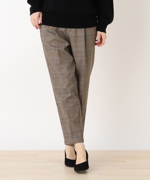 DRESKIP(ドレスキップ)の「◆裏に秘密(工夫)テーパードパンツ(その他パンツ・レディース・ブラック/オフホワイト/レモンイエロー/グレー系その他2/ダークブラウン系1・02/03/04)」の4枚目の写真