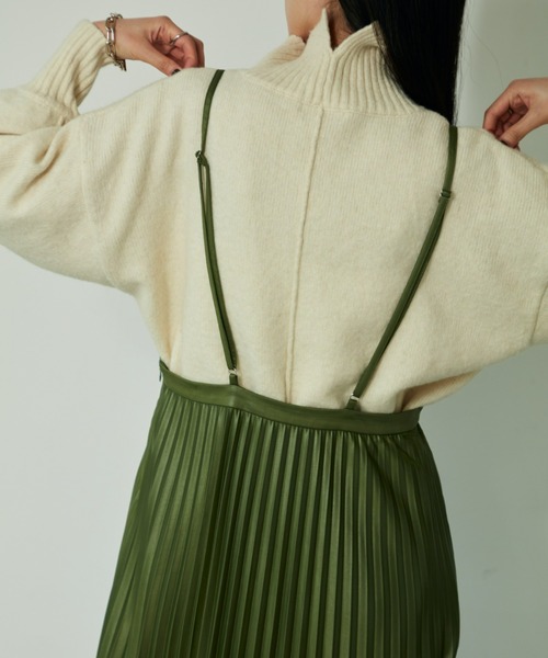 VACANCY（ヴァカンシー）の「フェイクレザープリーツスカート（スカート・レディース・ブラック/カーキ/オレンジ/ブルー・FREE）」の10枚目の写真