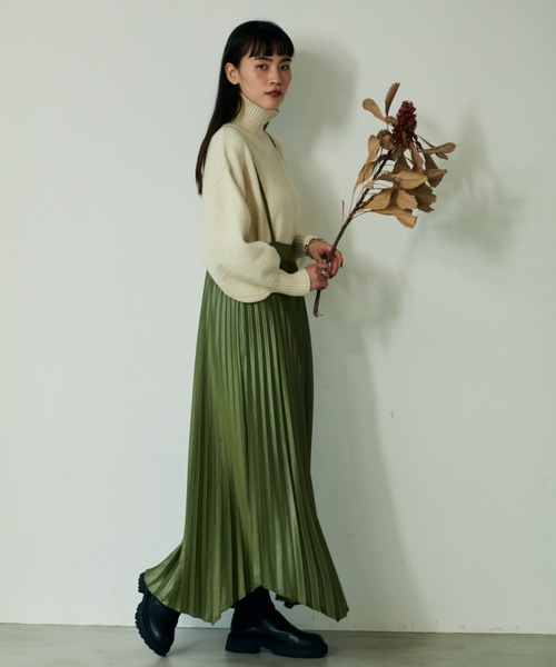 VACANCY（ヴァカンシー）の「フェイクレザープリーツスカート（スカート・レディース・ブラック/カーキ/オレンジ/ブルー・FREE）」の7枚目の写真