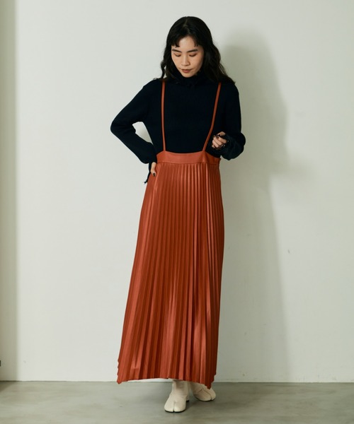 VACANCY（ヴァカンシー）の「フェイクレザープリーツスカート（スカート・レディース・ブラック/カーキ/オレンジ/ブルー・FREE）」の8枚目の写真
