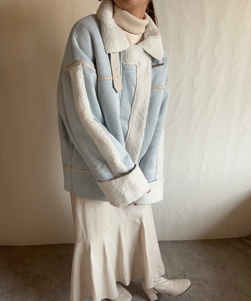 JUNOAH（ジュノア）の「パイピングムートンコート（ムートンコート・レディース・ブラウン系その他/ライトベージュ/ライトブルー・LARGE/MEDIUM）」の9枚目の写真