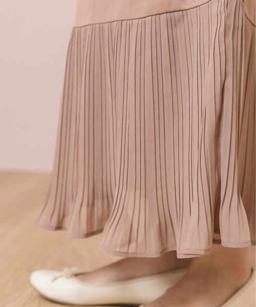 flower(フラワー)の「エニープリーツスカート(スカート・レディース・アイボリー/カーキ・FREE)」の7枚目の写真