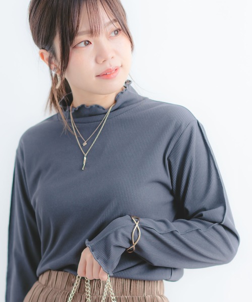 Wordtrobe(ワードトローブ)の「【wordtrobe】テレコリブ バックスリット 配色 メローインナー(Tシャツ/カットソー・レディース・チャコールグレー/ベージュ/ブラウン・FREE)」の1枚目の写真