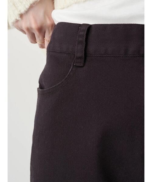 earth music&ecology（アースミュージックアンドエコロジー）の「カラーツイルフレアパンツ ＊（その他パンツ・レディース・ブラック/ホワイト系その他2/ピンク系その他3・S/M）」の8枚目の写真