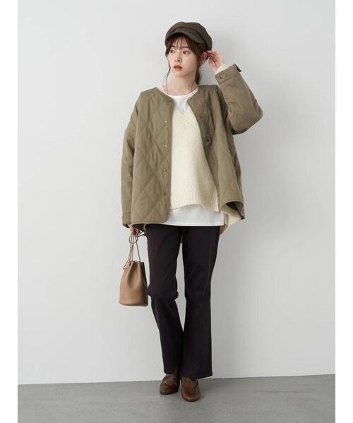 earth music&ecology（アースミュージックアンドエコロジー）の「カラーツイルフレアパンツ ＊（その他パンツ・レディース・ブラック/ホワイト系その他2/ピンク系その他3・S/M）」の11枚目の写真