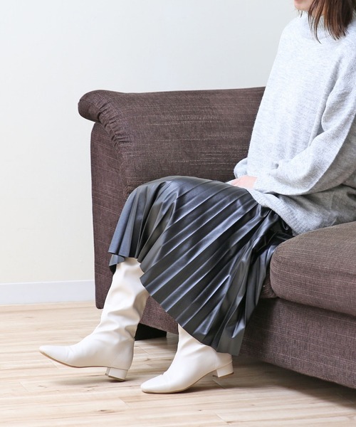 menue(メヌエ)の「スクエアトゥソフトロングブーツ(ブーツ・レディース・ブラック/アイボリー・LL/3L/S/M/L/XS)」の8枚目の写真