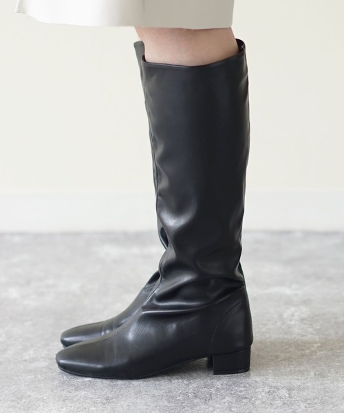 menue(メヌエ)の「スクエアトゥソフトロングブーツ(ブーツ・レディース・ブラック/アイボリー・LL/3L/S/M/L/XS)」の19枚目の写真