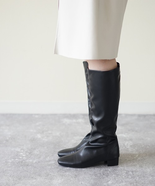 menue(メヌエ)の「スクエアトゥソフトロングブーツ(ブーツ・レディース・ブラック/アイボリー・LL/3L/S/M/L/XS)」の17枚目の写真