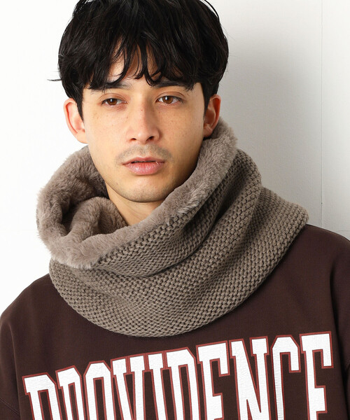 COMME　CA COMMUNE（コムサコミューン）の「畦編みニット＆フェイクファー リバーシブル スヌード（ストール/ショール・メンズ・ブラック/ベージュ・FREE）」の2枚目の写真