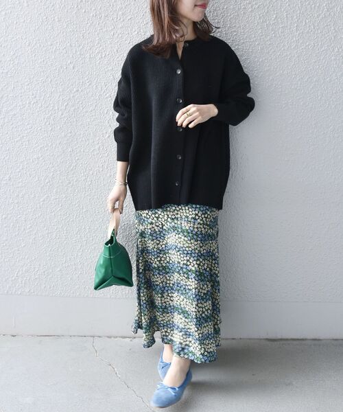 SHIPS any(シップス エニィ)の「SHIPS any: クルーネック ミディ カーディガン2(カーディガン/ボレロ・レディース・ブラック/イエロー/クリーム・ONE SIZE)」の16枚目の写真