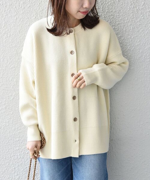 SHIPS any(シップス エニィ)の「SHIPS any: クルーネック ミディ カーディガン2(カーディガン/ボレロ・レディース・ブラック/イエロー/クリーム・ONE SIZE)」の17枚目の写真