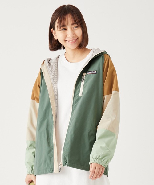 KRIFF MAYER Lady's Collection(クリフメイヤーレディースコレクション)の「花粉ドロップアクティブJK(マウンテンパーカー・レディース・ライトグレー/ベージュ/グリーン/チャコール・MEDIUM/LARGE)」の4枚目の写真