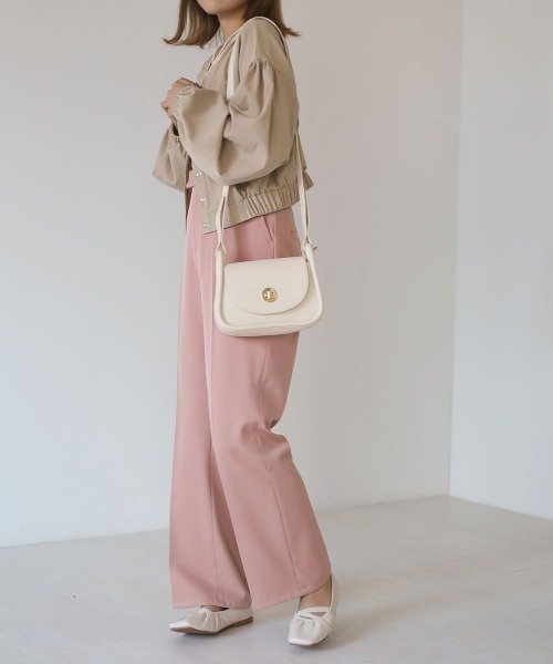 Bab(バブ)の「ミニショルダーバッグ(ショルダーバッグ・レディース・ブラック/オフホワイト/キャメル・ONESIZE)」の4枚目の写真