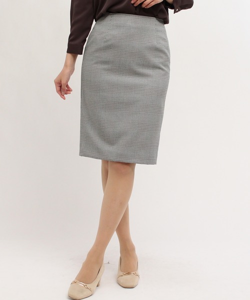 TRUDEA（トルディア）の「（シーズンレス）2レングスタイトスカート（57㎝丈）（スカート・レディース・ピンク/ブラック/ブラック×ホワイト/ネイビー/ホワイト/ベージュ/ライトグレー/ブラウン/ホワイト×ネイビー・MEDIUM/LARGE/SMALL/X-SMALL）」の5枚目の写真