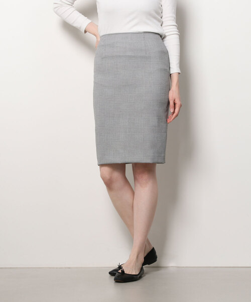 TRUDEA（トルディア）の「（シーズンレス）2レングスタイトスカート（57㎝丈）（スカート・レディース・ピンク/ブラック/ブラック×ホワイト/ネイビー/ホワイト/ベージュ/ライトグレー/ブラウン/ホワイト×ネイビー・MEDIUM/LARGE/SMALL/X-SMALL）」の15枚目の写真