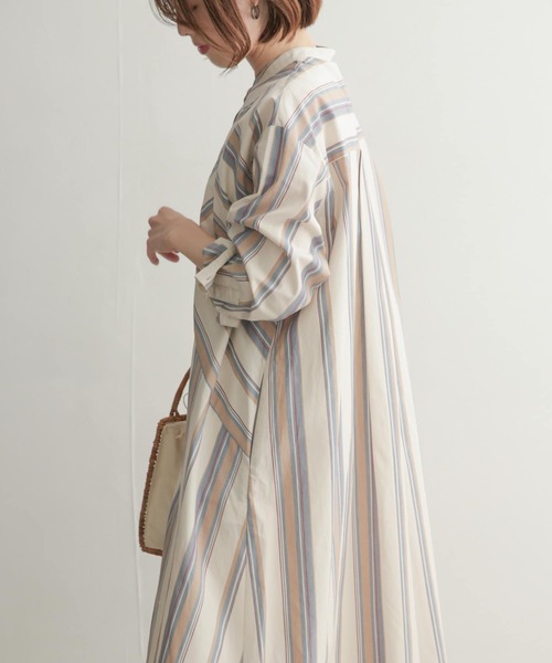 URBAN RESEARCH DOORS（アーバンリサーチドアーズ）の「ストライプAラインシャツワンピース（ワンピース・レディース・ベージュ系その他/パープル系その他/イエロー系その他・1）」の14枚目の写真