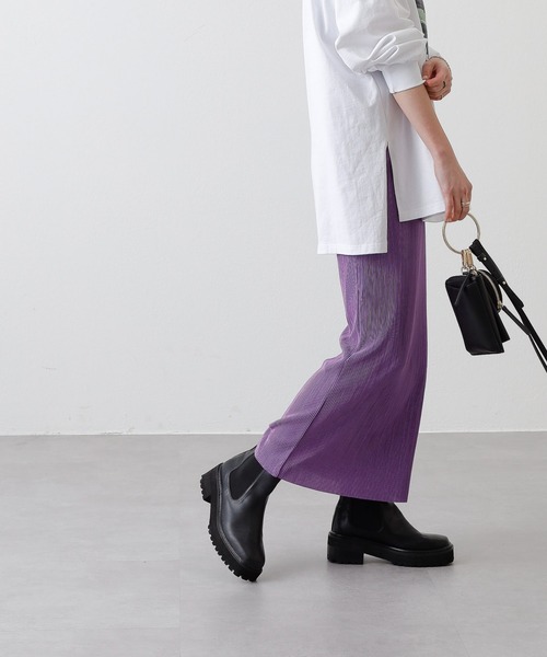 COLONY 2139（コロニートゥーワンスリーナイン）の「サテンミニプリーツスカート（スカート・レディース・グレイッシュベージュ/モカ/ブラック/パープル・FREE）」の4枚目の写真