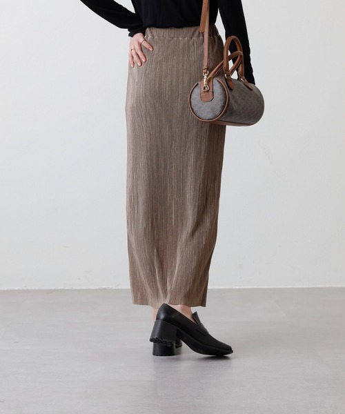 COLONY 2139（コロニートゥーワンスリーナイン）の「サテンミニプリーツスカート（スカート・レディース・グレイッシュベージュ/モカ/ブラック/パープル・FREE）」の11枚目の写真