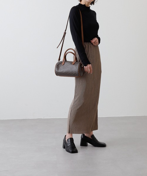 COLONY 2139（コロニートゥーワンスリーナイン）の「サテンミニプリーツスカート（スカート・レディース・グレイッシュベージュ/モカ/ブラック/パープル・FREE）」の21枚目の写真