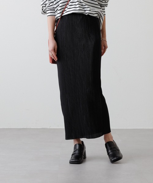 COLONY 2139（コロニートゥーワンスリーナイン）の「サテンミニプリーツスカート（スカート・レディース・グレイッシュベージュ/モカ/ブラック/パープル・FREE）」の14枚目の写真