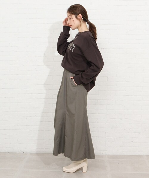 SHOO・LA・RUE（シューラルー）の「◆ツイルマーメイドスカート（スカート・レディース・ライトブルー/カーキ/グレー系その他/ライトベージュ/ネイビー・02/04/03）」の12枚目の写真