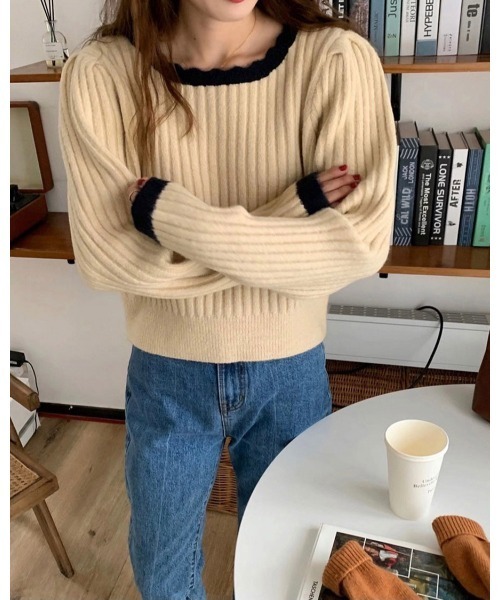 DAIS-Y（デイジー）の「バイカラーパフスリーブニット（ニット/セーター・レディース・ホワイト/ベージュ/ブラック・FREE）」の13枚目の写真