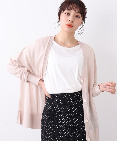 DRESKIP(ドレスキップ)の「◆【ひんやり】シアーVネックカーディガン(カーディガン/ボレロ・レディース・ブラック/ダークグリーン/レッド系1/ライトブルー/ライトベージュ/オレンジ・02/03)」の3枚目の写真