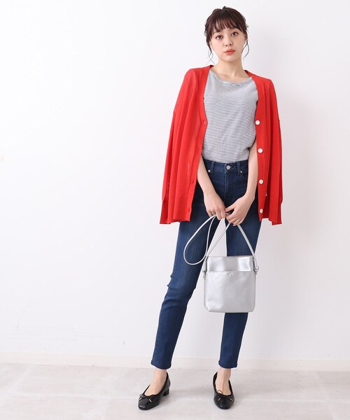 DRESKIP(ドレスキップ)の「◆【ひんやり】シアーVネックカーディガン(カーディガン/ボレロ・レディース・ブラック/ダークグリーン/レッド系1/ライトブルー/ライトベージュ/オレンジ・02/03)」の7枚目の写真