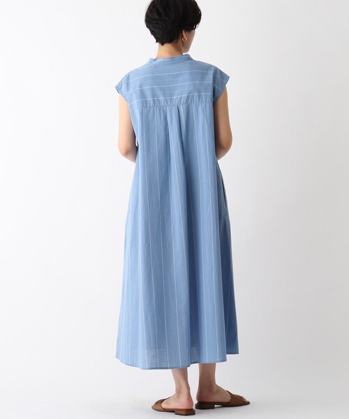 OPAQUE.CLIP（オペークドットクリップ）の「◆綿麻ストライプスキッパーワンピース（ワンピース・レディース・ブラウン系その他3/ブルー系7・40/38/36）」の3枚目の写真