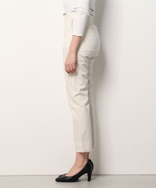 Levi's（リーバイス）の「LEVI'S(R) MADE&CRAFTED(R) ストレート トラウザー OATMEAL（その他パンツ・レディース・マルチ・26inch/24inch/27inch/25inch/23inch/28inch）」の2枚目の写真