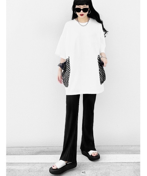 LVEU.(ラブユ.)の「Point mesh over T-shirt / ポイントメッシュオーバーTシャツ(Ai select)(Tシャツ/カットソー・レディース・ホワイト/ブラック・FREE)」の5枚目の写真