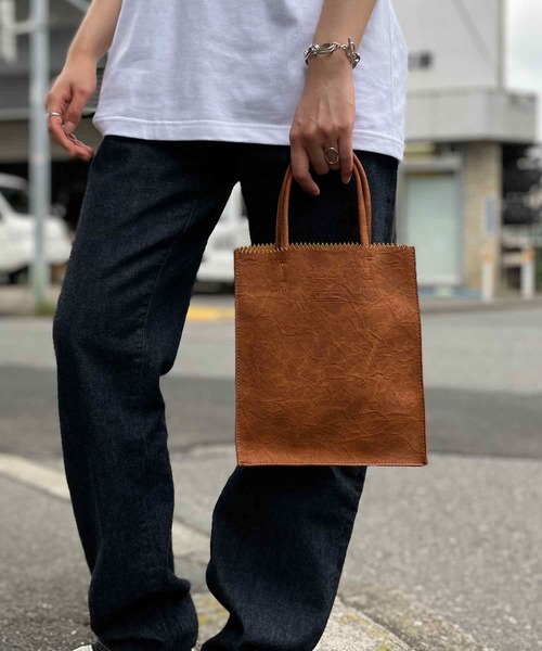 Legato Largo(レガートラルゴ)の「Legato Largo/ レガートラルゴ Lineare/ミニトートバッグ / LT-F1861(ハンドバッグ・レディース・ベージュ/ライトグレー/ブラック/キャメル・ONESIZE)」の4枚目の写真