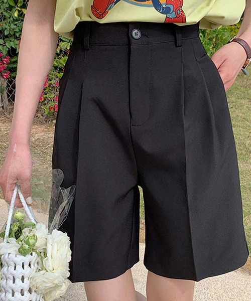 Girly Doll（ガーリードール）の「センタープレスショートパンツ（その他パンツ・レディース・ブラック/ライトグリーン/ホワイト・M/L/S）」の2枚目の写真