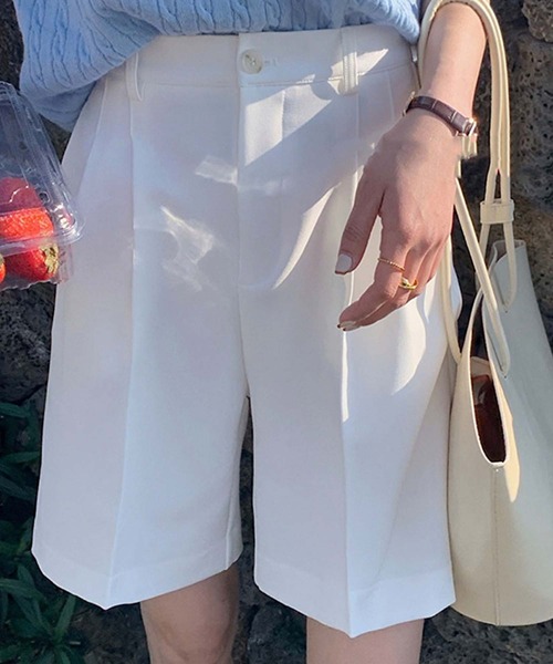 Girly Doll（ガーリードール）の「センタープレスショートパンツ（その他パンツ・レディース・ブラック/ライトグリーン/ホワイト・M/L/S）」の13枚目の写真