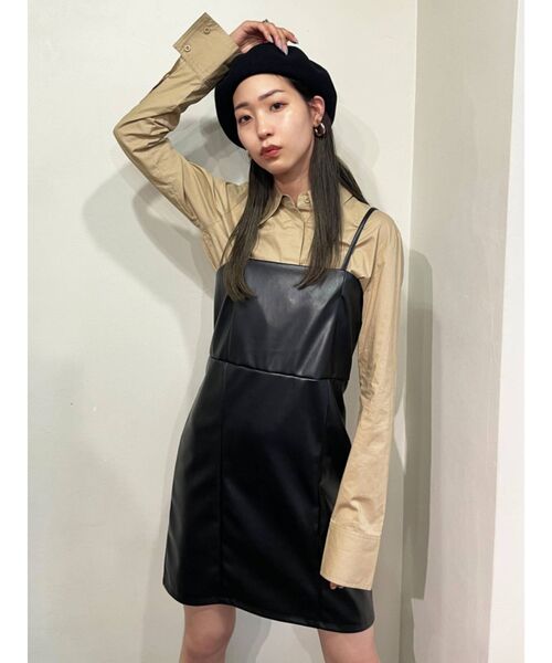 EMODA（エモダ）の「ショートカットオフシャツ（シャツ/ブラウス・レディース・ホワイト/ブラック/ブルー/ベージュ・FREE）」の5枚目の写真