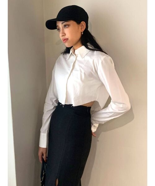 EMODA（エモダ）の「ショートカットオフシャツ（シャツ/ブラウス・レディース・ホワイト/ブラック/ブルー/ベージュ・FREE）」の8枚目の写真