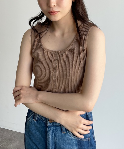 CPCM（シーピーシーエム）の「スラブテレコノースリタンク（タンクトップ・レディース・ブラック/ベージュ/アイボリー/マスタード・FREE）」の10枚目の写真