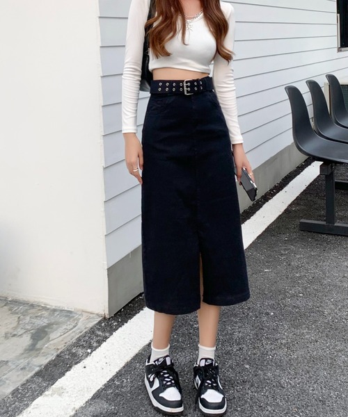 ECLIN(エクラン)の「センタースリットデニムタイトスカート(ベルト付き)(デニムスカート・レディース・ホワイト/ブラック/ベージュ・S/M)」の21枚目の写真