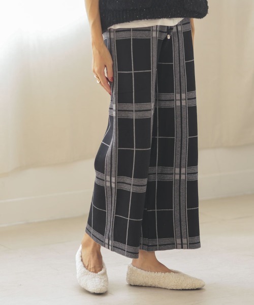 DONOBAN(ドノバン)の「チェックニットワイドパンツ(その他パンツ・レディース・ブラック/ベージュ・F)」の2枚目の写真