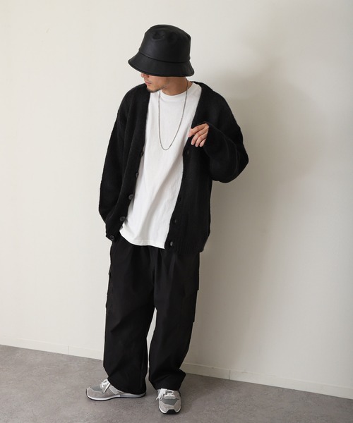 ZIP FIVE(ジップファイブ)の「【ZIP FIVE】撥水加工 紫外線カット ナイロンストレッチワイドカーゴパンツ(カーゴパンツ・メンズ・ブラック/カーキ/ダークベージュ・MEDIUM/LARGE/X-LARGE)」の4枚目の写真