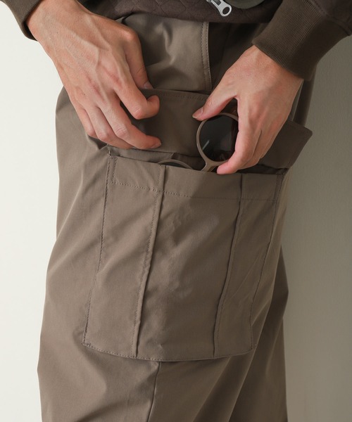 ZIP FIVE(ジップファイブ)の「【ZIP FIVE】撥水加工 紫外線カット ナイロンストレッチワイドカーゴパンツ(カーゴパンツ・メンズ・ブラック/カーキ/ダークベージュ・MEDIUM/LARGE/X-LARGE)」の11枚目の写真