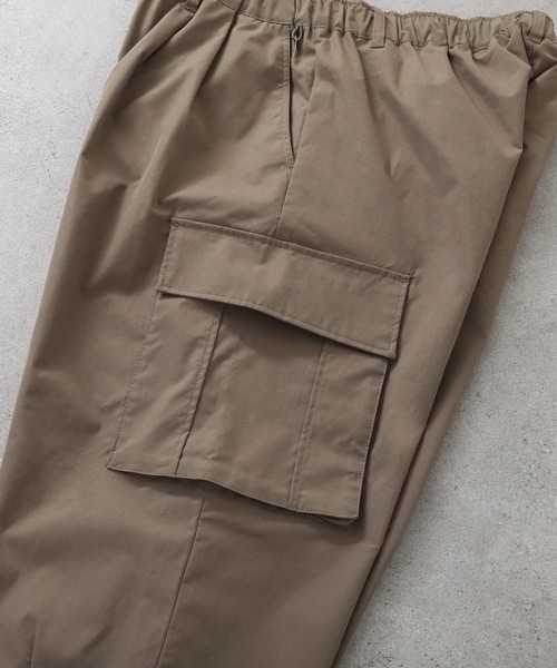 ZIP FIVE(ジップファイブ)の「【ZIP FIVE】撥水加工 紫外線カット ナイロンストレッチワイドカーゴパンツ(カーゴパンツ・メンズ・ブラック/カーキ/ダークベージュ・MEDIUM/LARGE/X-LARGE)」の13枚目の写真