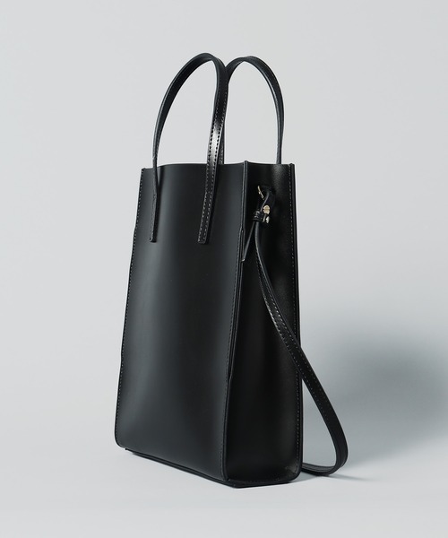 YAHKI(ヤーキ)の「【 YAHKI / ヤーキ 】 W FACE 2way LEATHER SHOULDER / 2wayレザーショルダーバッグ(ショルダーバッグ・レディース・ベージュ/ブラック・FREE)」の3枚目の写真