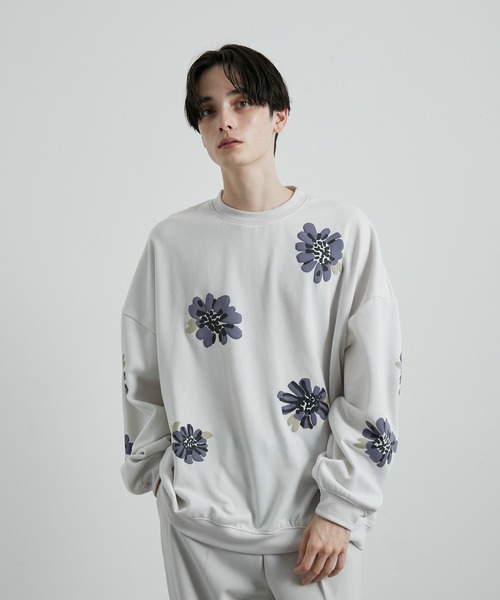 JUNRED（ジュンレッド）の「フラワーモチーフルーズスウェットプルオーバー（スウェット・メンズ・ホワイト/ブルー系その他2/ブラック・S/M/L）」の2枚目の写真