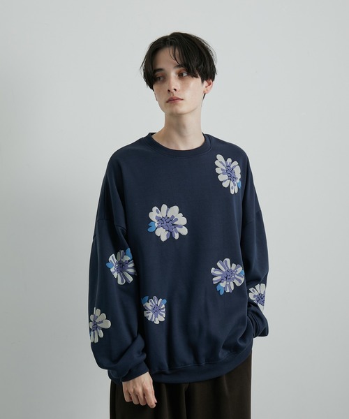 JUNRED（ジュンレッド）の「フラワーモチーフルーズスウェットプルオーバー（スウェット・メンズ・ホワイト/ブルー系その他2/ブラック・S/M/L）」の9枚目の写真