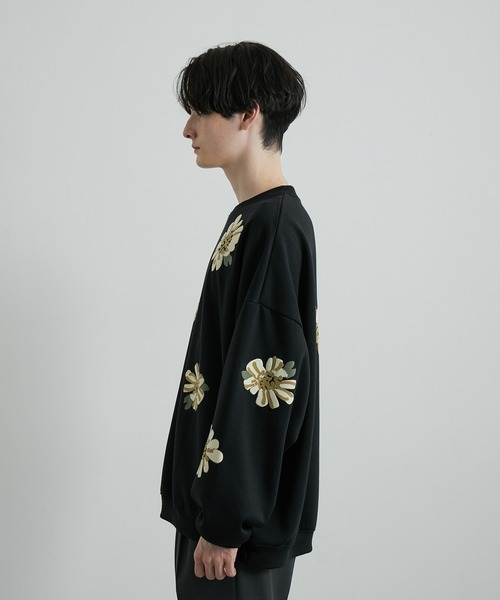 JUNRED（ジュンレッド）の「フラワーモチーフルーズスウェットプルオーバー（スウェット・メンズ・ホワイト/ブルー系その他2/ブラック・S/M/L）」の17枚目の写真